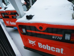 Сравнение мини-погрузчиков Bobcat S530 и Bobcat S770